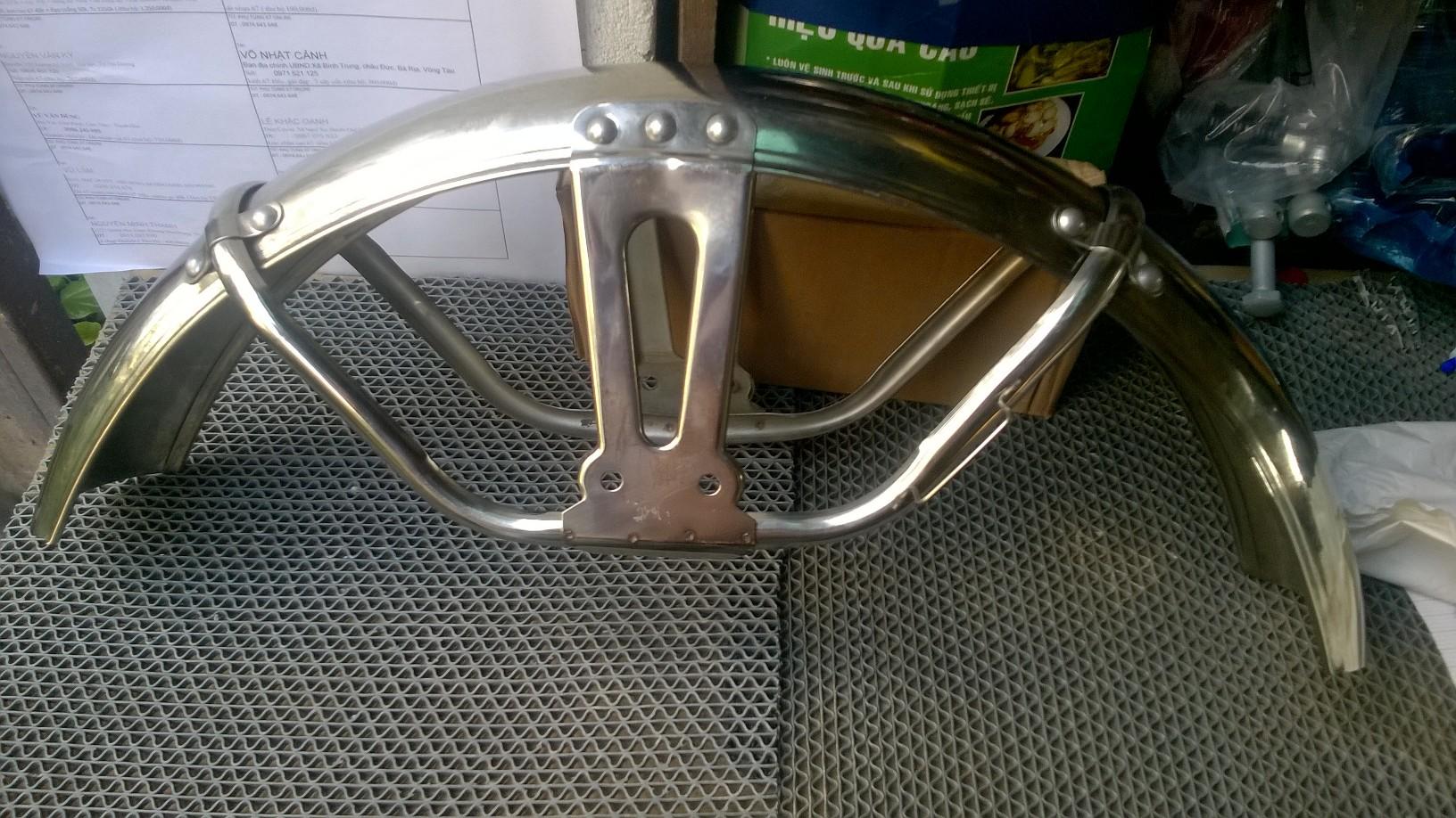 dè trước honda 68 bằng inox