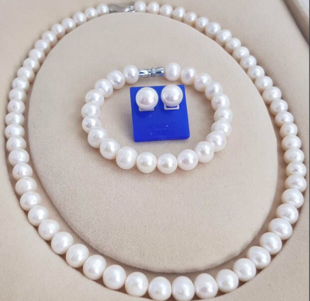 [HCM]BỘ TRANG SỨC NGỌC TRAI NUÔI 9 LY TUYỆT ĐẸP PHÚ QUỐC (VÒNG CỔ-VÒNG TAY-BÔNG TAI )HÀNG ĐẸP QUÀ TẶNG Ý NGHĨA CHO NGƯỜI THÂN