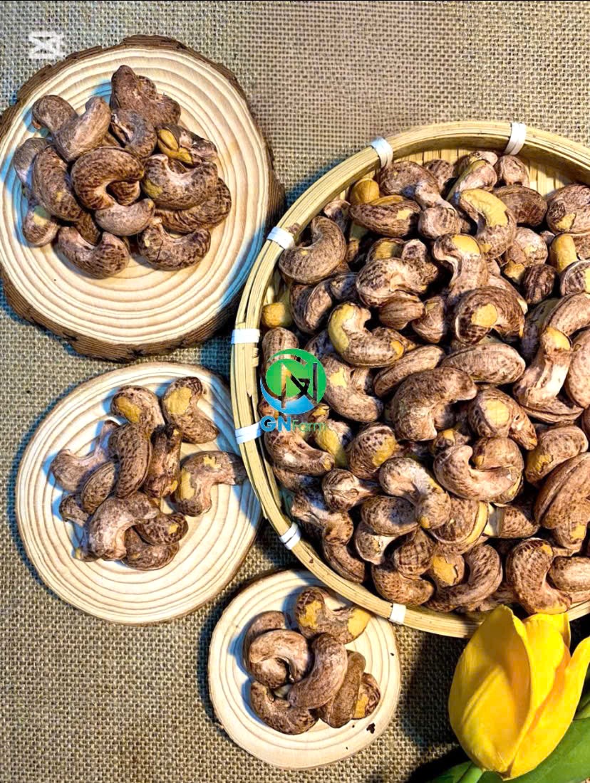 Hạt Điều Rang Muối Bình Phước Hạt Điều A Cồ Vỏ Lụa Nguyên Hạt Giòn Ngon Chất Lượng Trên Từng Hạt - Hộp 250g/500g