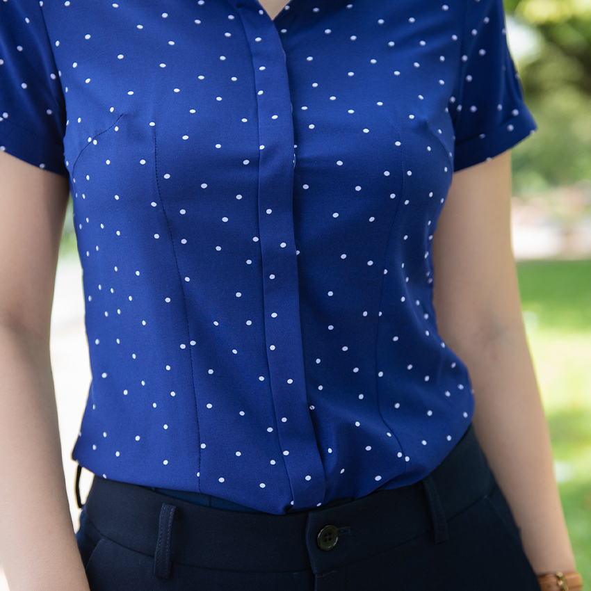 Áo Sơ Mi Nữ NgắnTay Mc Fashion Cộc, Cổ Đức Đẹp, Công Sở, Họa Tiết Chấm Bi, 4 Màu( Vàng A0257-Đỏ-Xanh Tím Than-Trắng)