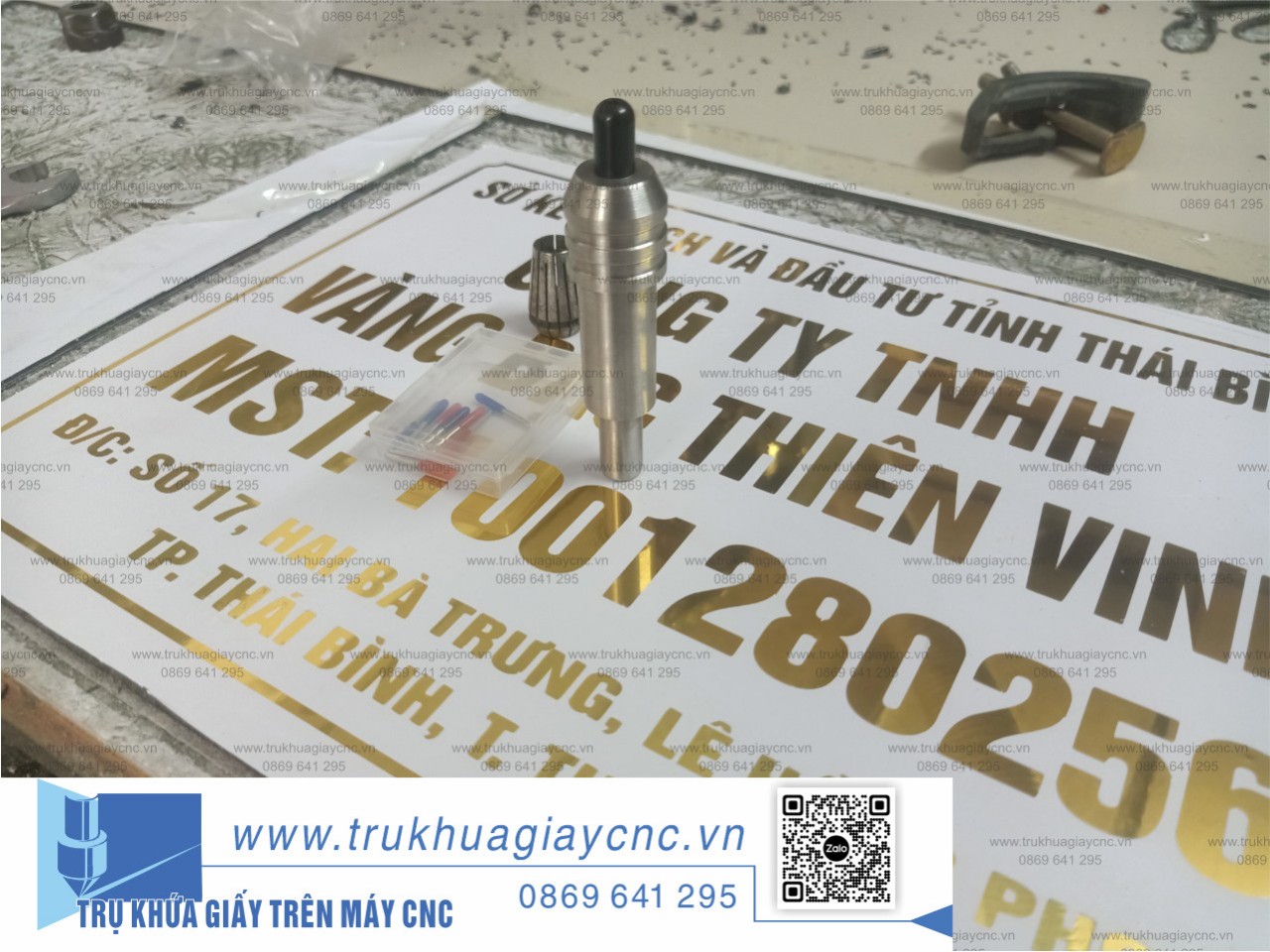 Trụ dao khứa giấy trên máy CNC