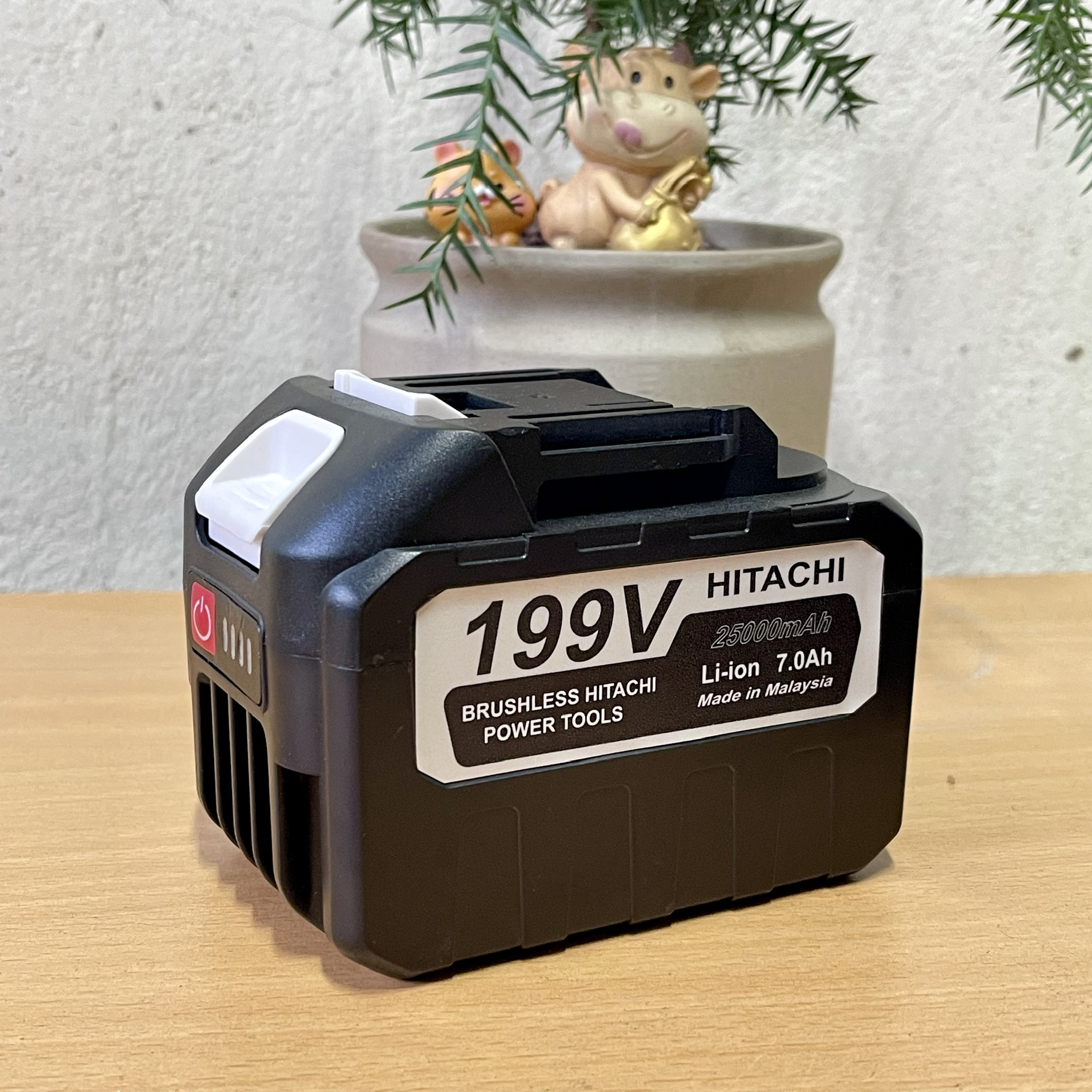 Pin đóng makita 15, 20 cell 18v - 21v, Pin Máy Bulong , Sử dụng chân Pin M21- 4cm thông dụng, có đèn led báo pin