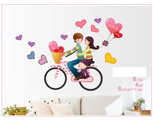 Decal trang trí tường - Đôi Tình Nhân CHẠY XE