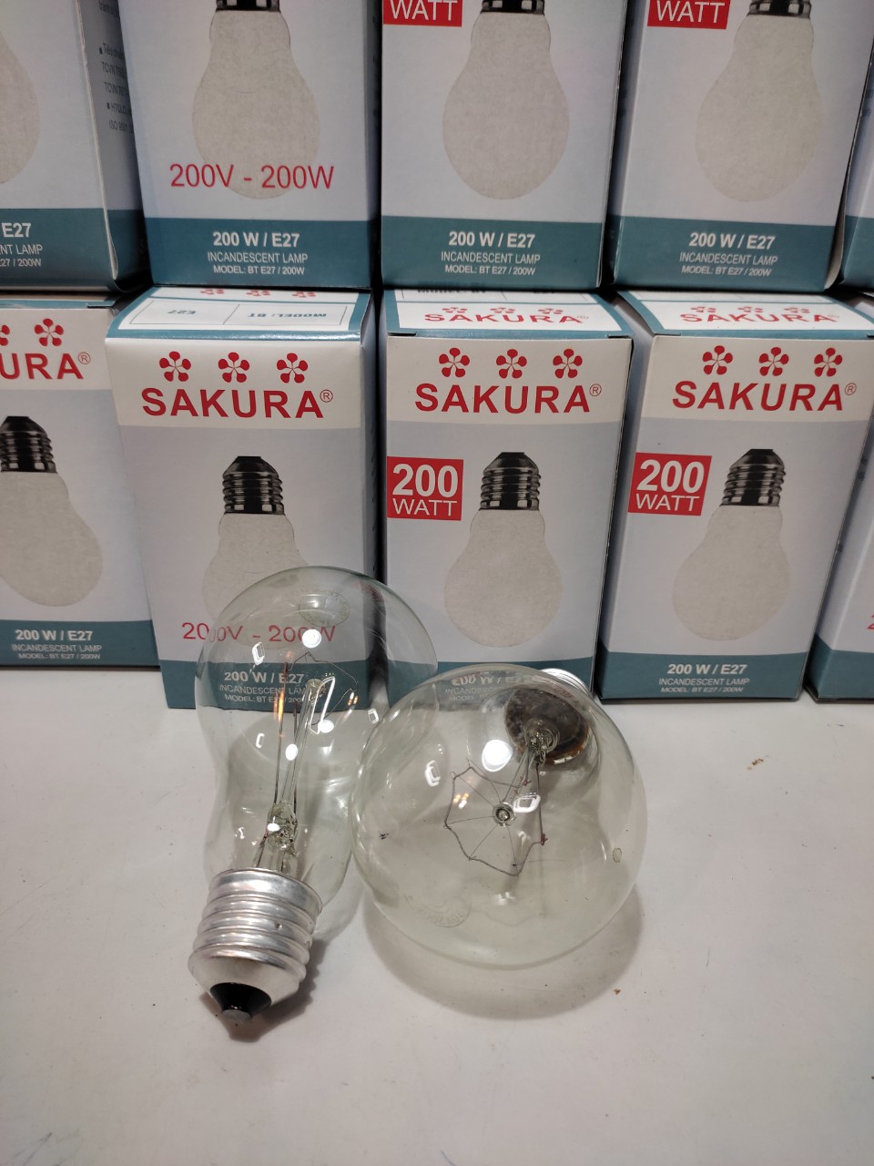 Bóng đèn sợi đốt 200W SAKURA, hàng chính hãng, ledhld