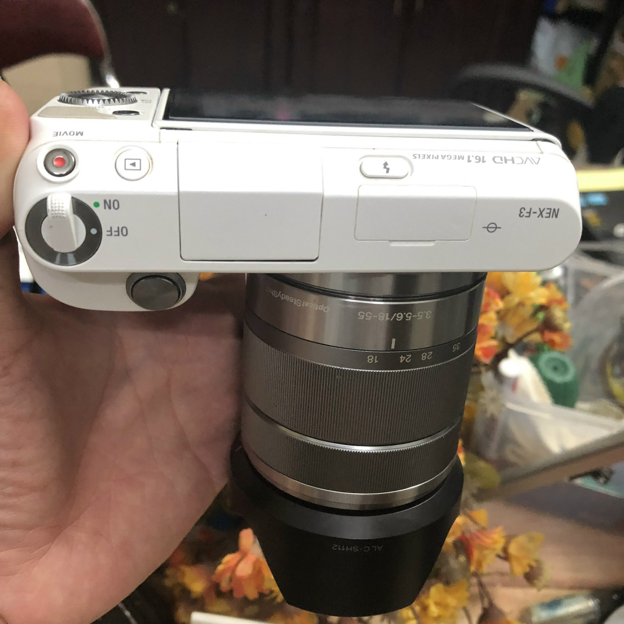 Máy ảnh Sony Nex F3 mày hình lật , quay film fullHD