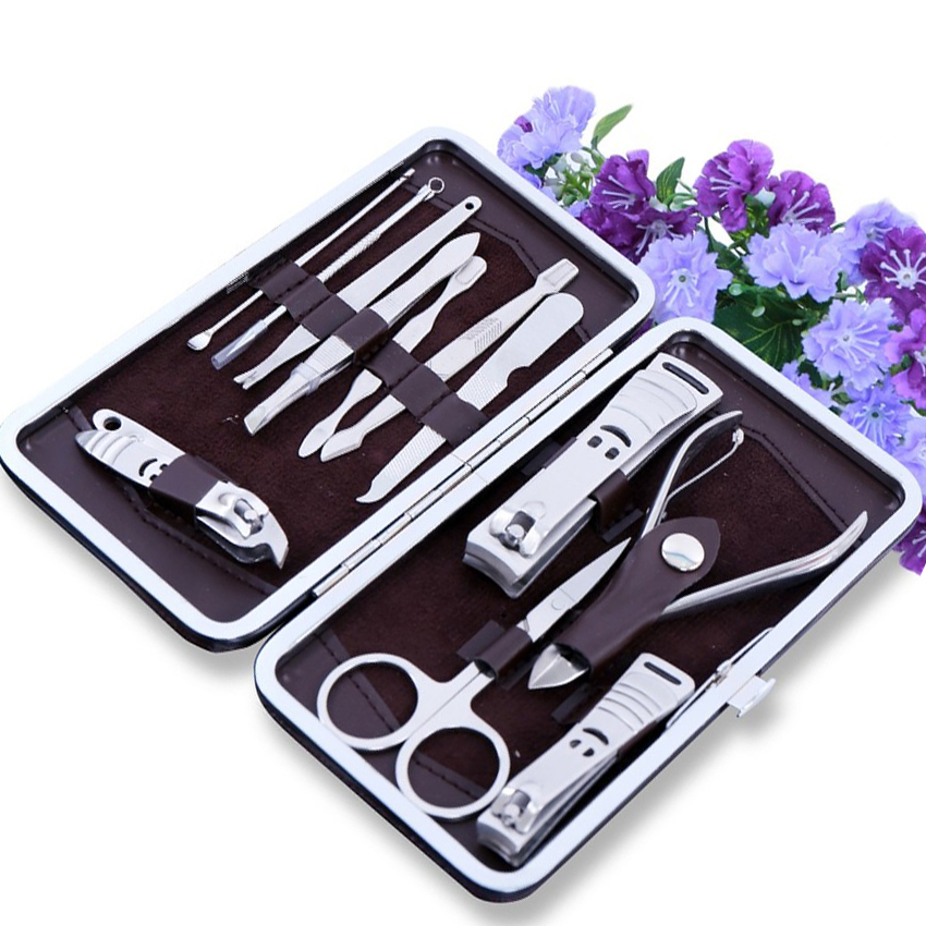 Bộ dụng cụ chăm sóc móng 12 món Clever Mart