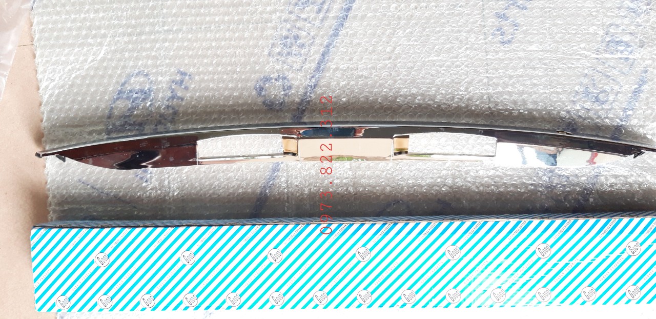 Nẹp cốp sau Vios 02-13 (Mạ Crom, Tay mở cốp sau) OEM