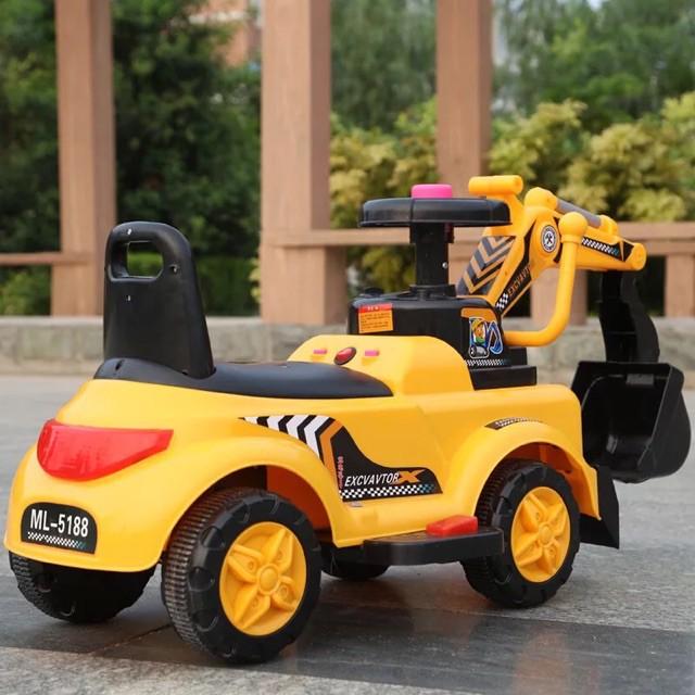Xe cẩu điện cho bé