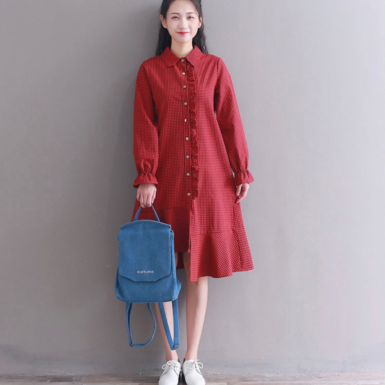 Đầm caro đỏ đen lệch tà