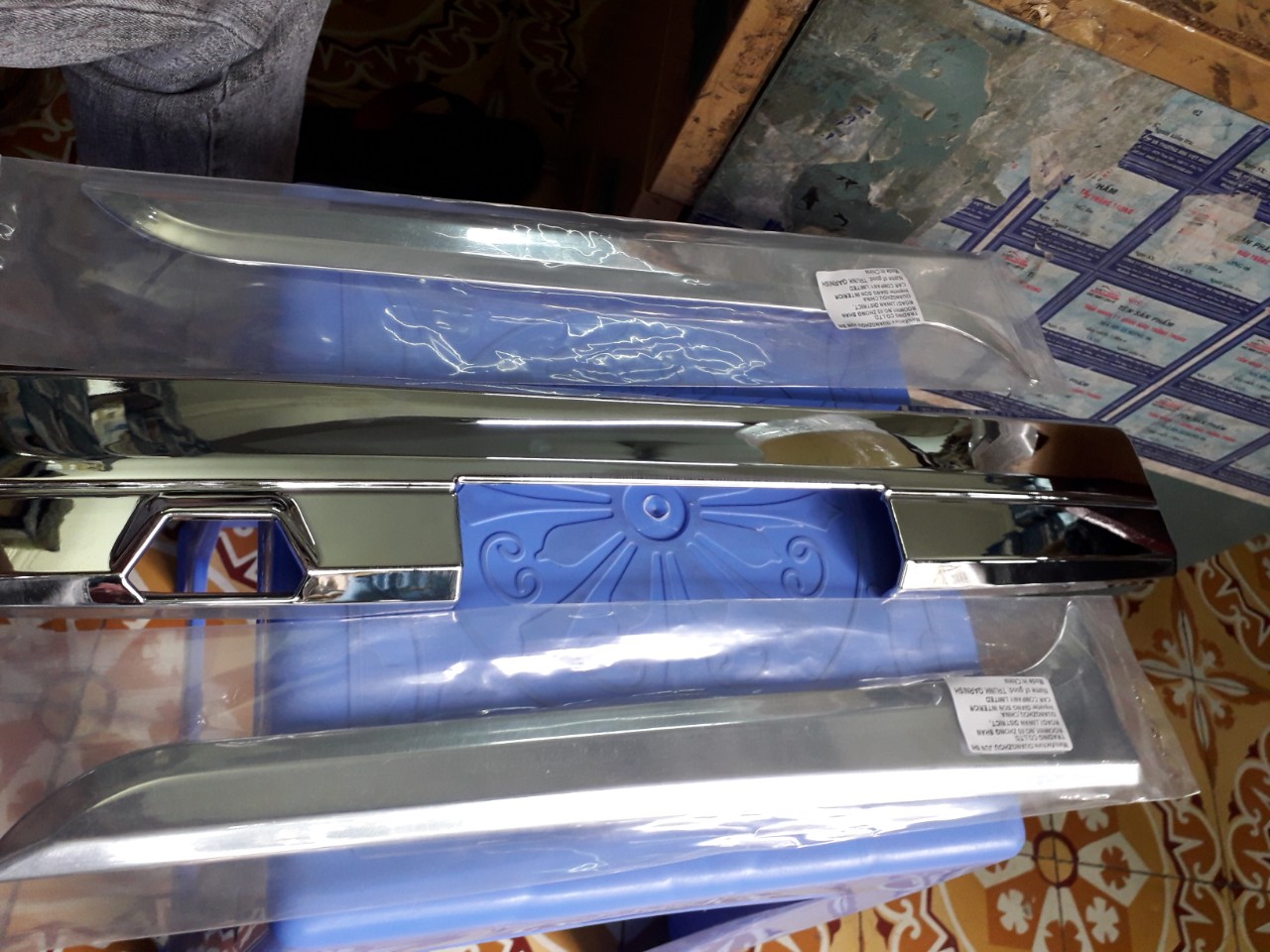 Hõm cốp triton mạ crom 2019 - 2020