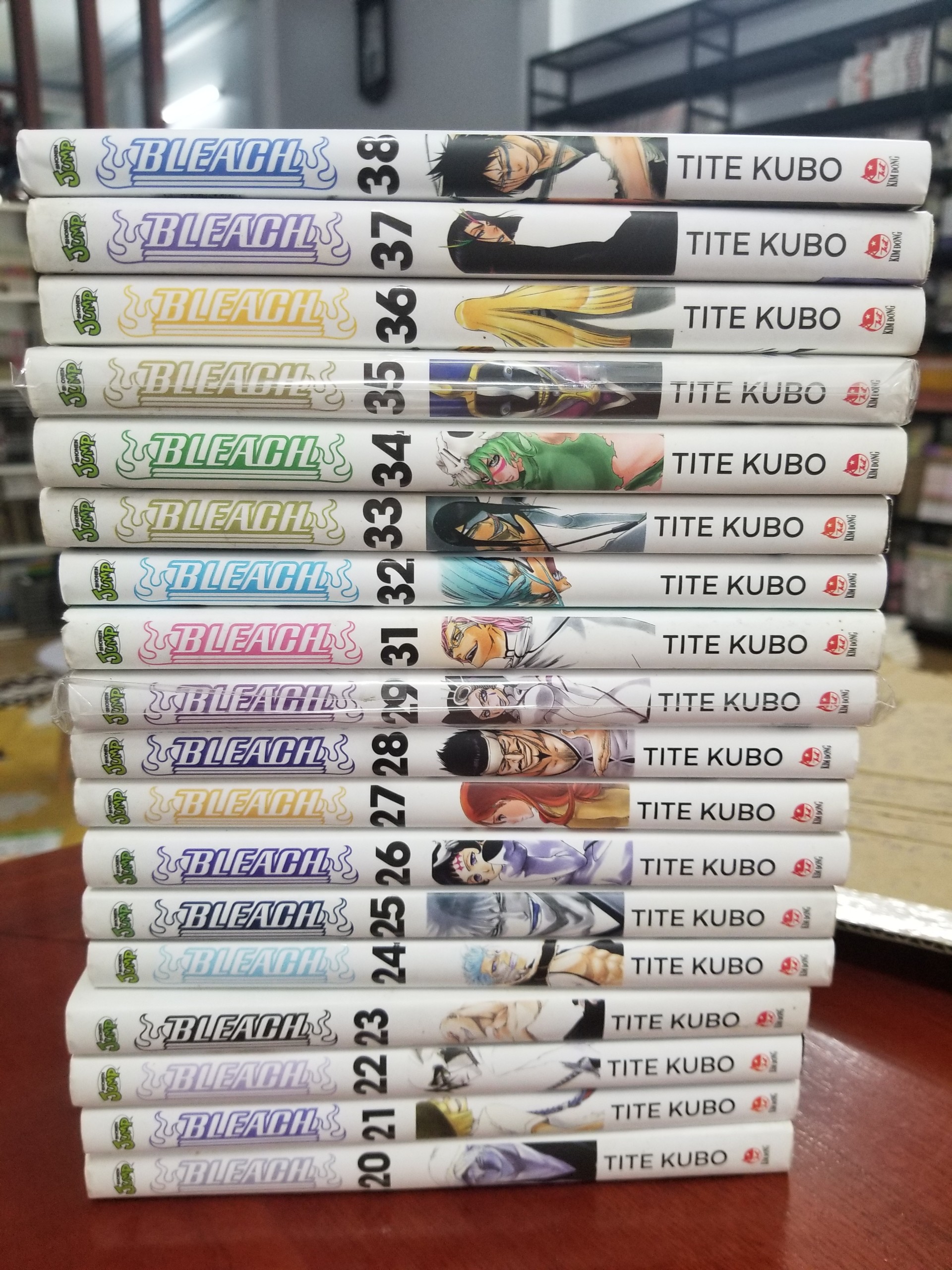 Bleach lẻ 2x-3x có ố nhẹ