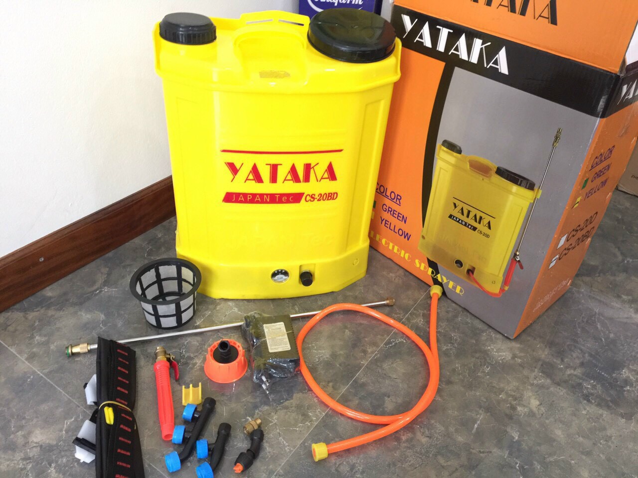 Bình Phun Xịt Điện Yataka CS-20BD Bơm Đôi