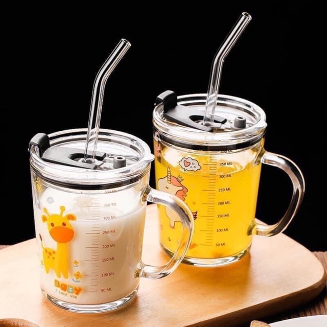 Cốc pha sữa thuỷ tinh chia vạch có nắp và ống hút 350ml