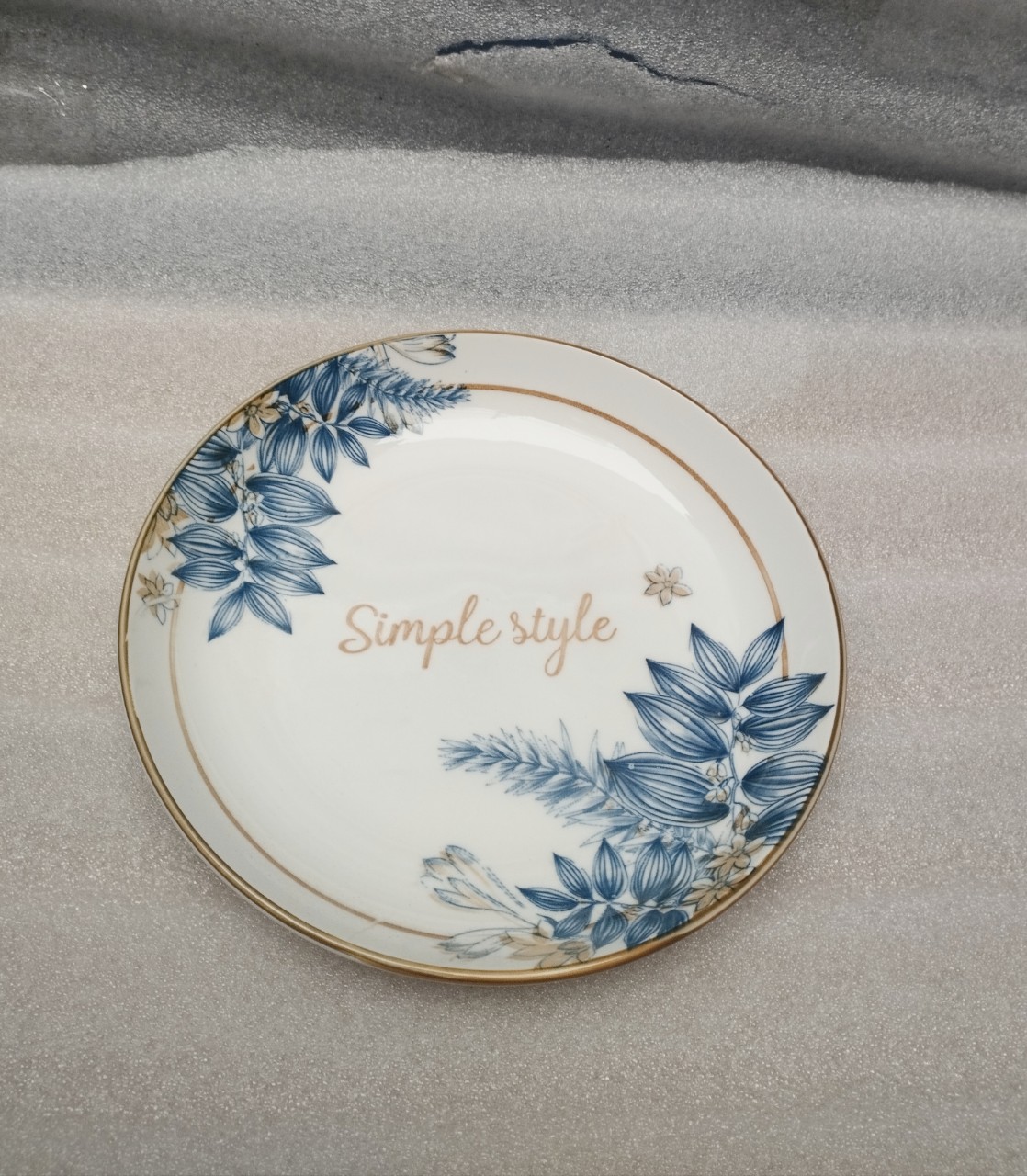 Dĩa sứ hoa văn 4d mẫu simple 20cm , dĩa lót chén 15cm
