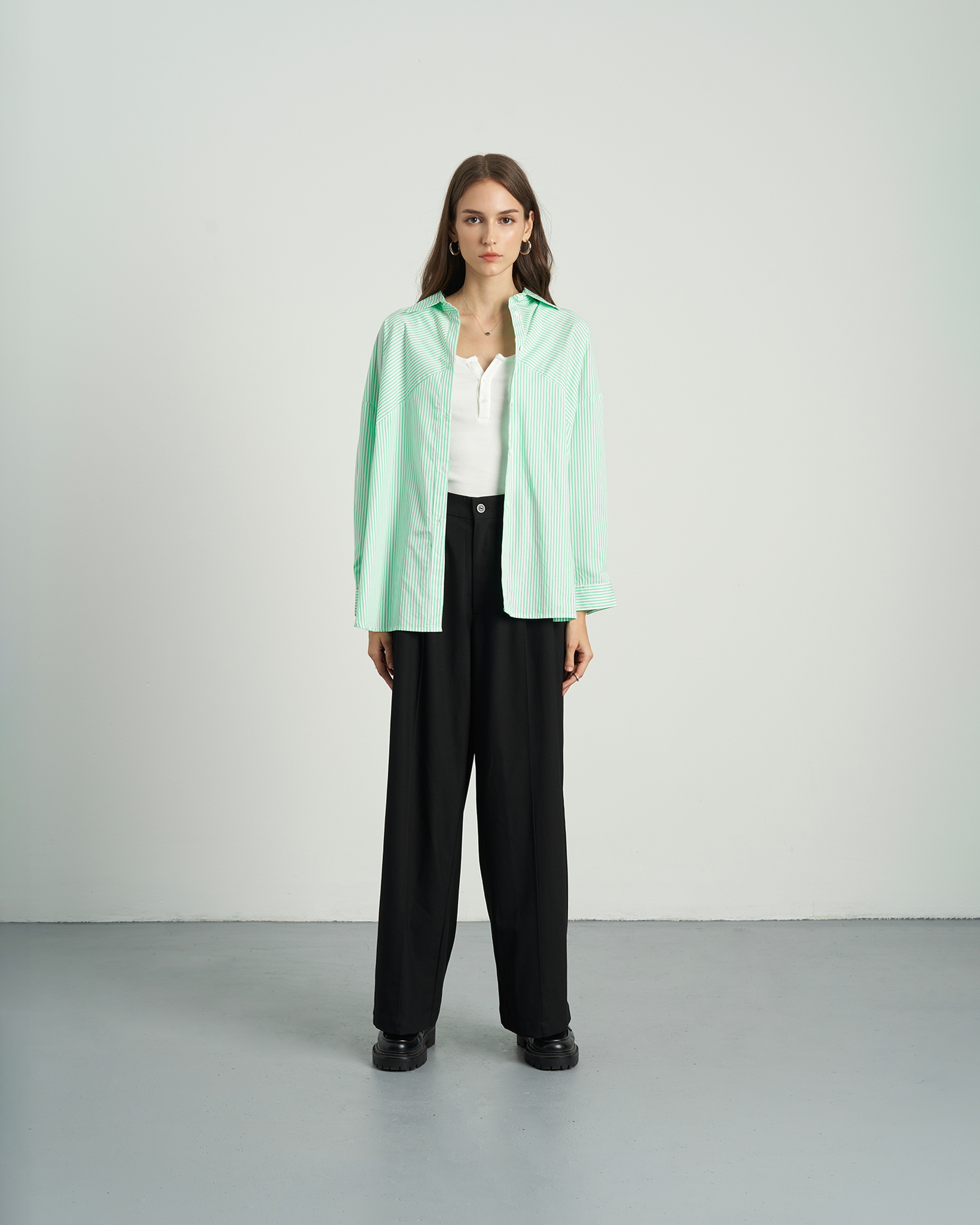 Áo sơ mi nữ KHÂU BY CQ Oversized