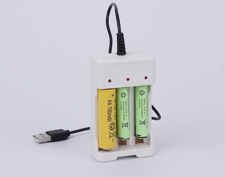 [HCM]SẠC PIN ĐA NĂNG 2a  3a CỔNG USB