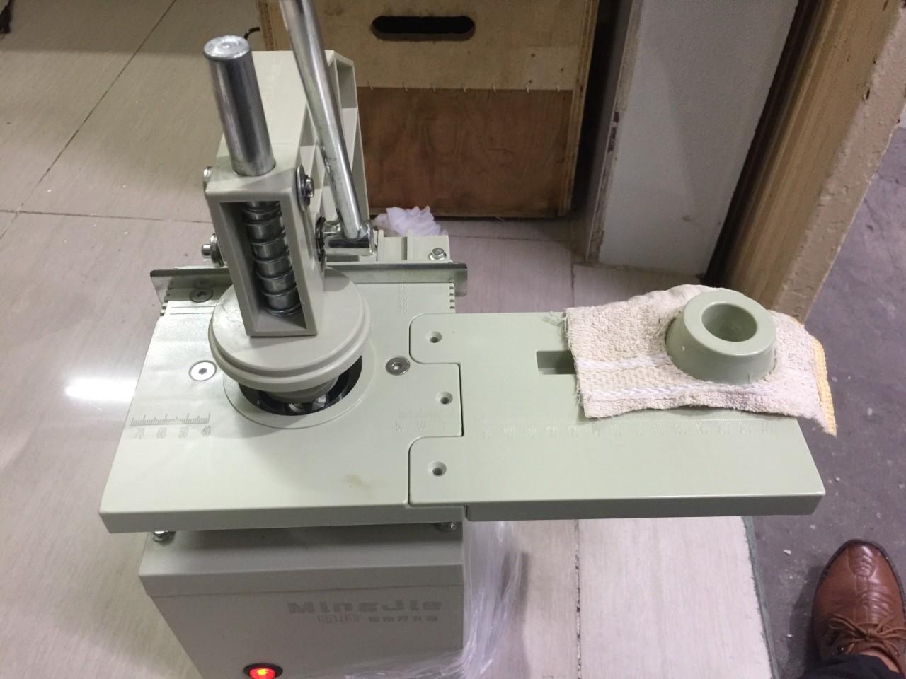 MÁY ĐỤC LỖ RÈM CỬA MÀN CỬA