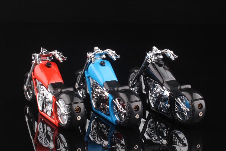 BẬT LỬA HÌNH XE MÔTÔ CÓ ĐÈN PIN ĐỘC ĐÁO