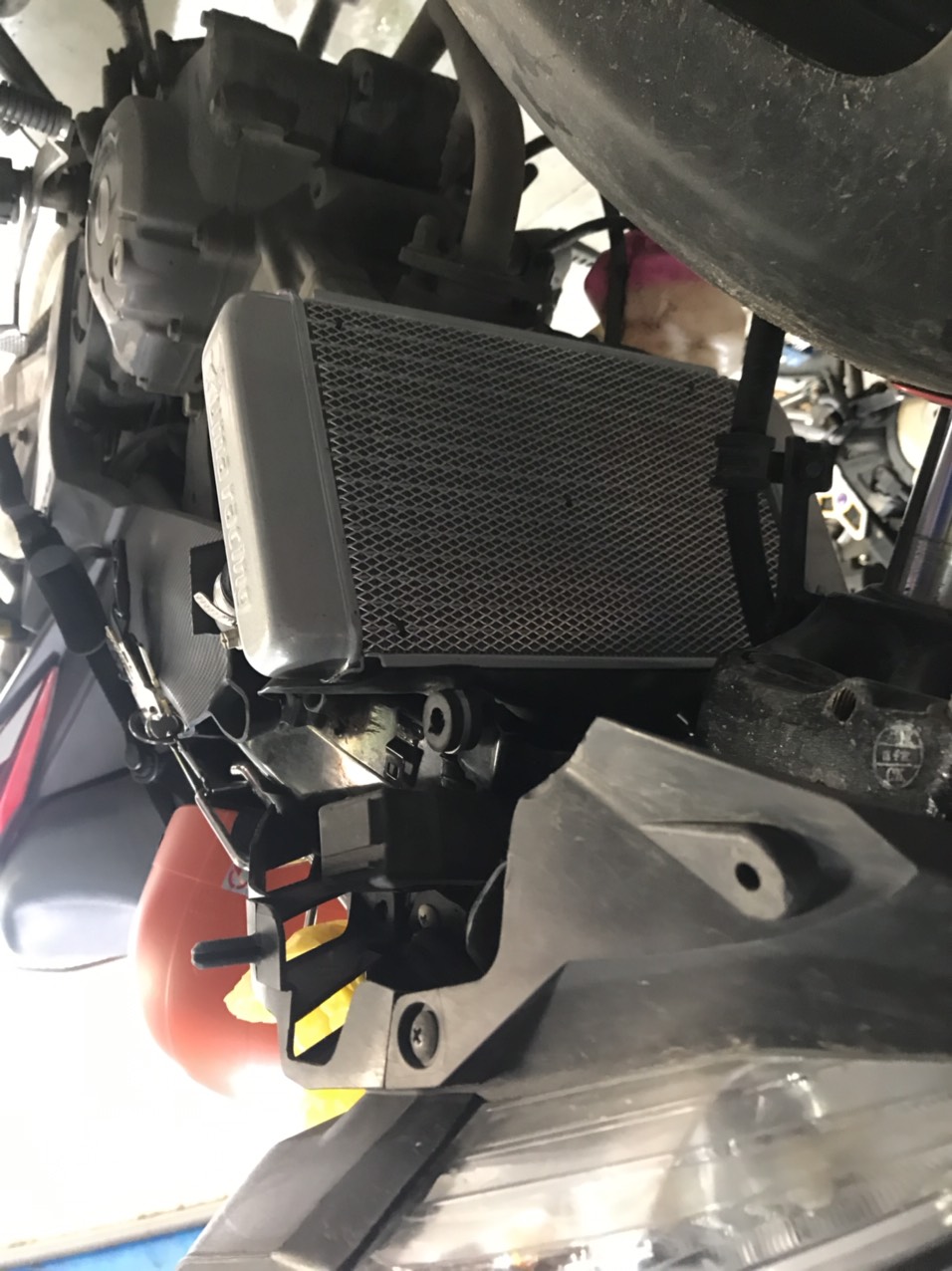 KÉT NƯỚC UMA RACING CHO EXCITER 150 - WINNER