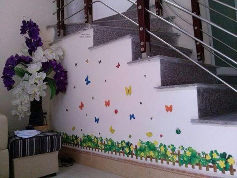 decal dán chân tường cỏ ba lá