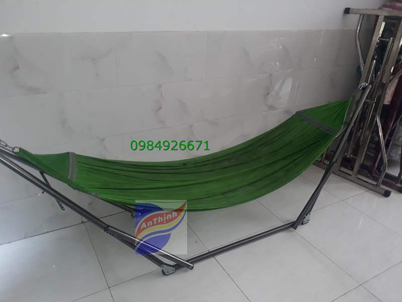 khung võng sắt lớn  phi 32   sơn chống` trầy
