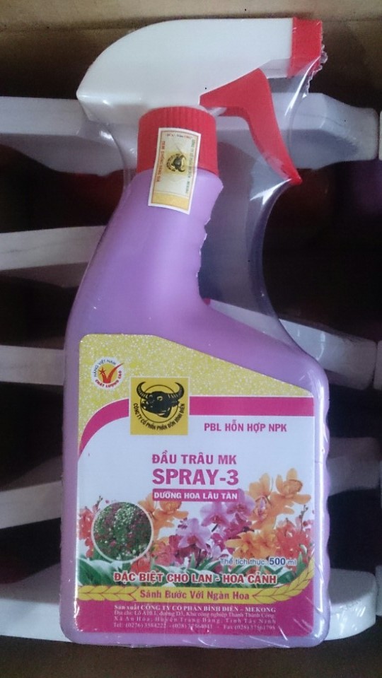PHÂN BÓN LÁ ĐẦU TRÂU KÍCH RA HOA SPRAY 3 - 500ML