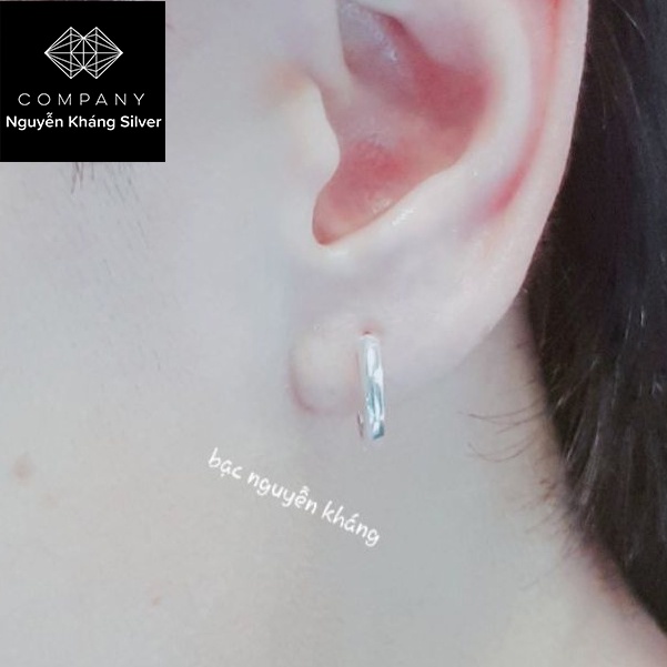 1 chiếc khuyên tai bạc tròn trơn cho nam nữ đều đeo được