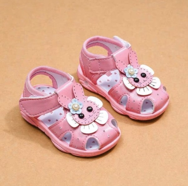 SN3-Giày sandal tập đi cho bé gái đế gấu có kèn hình thỏ dễ thương - Kèm hình thật