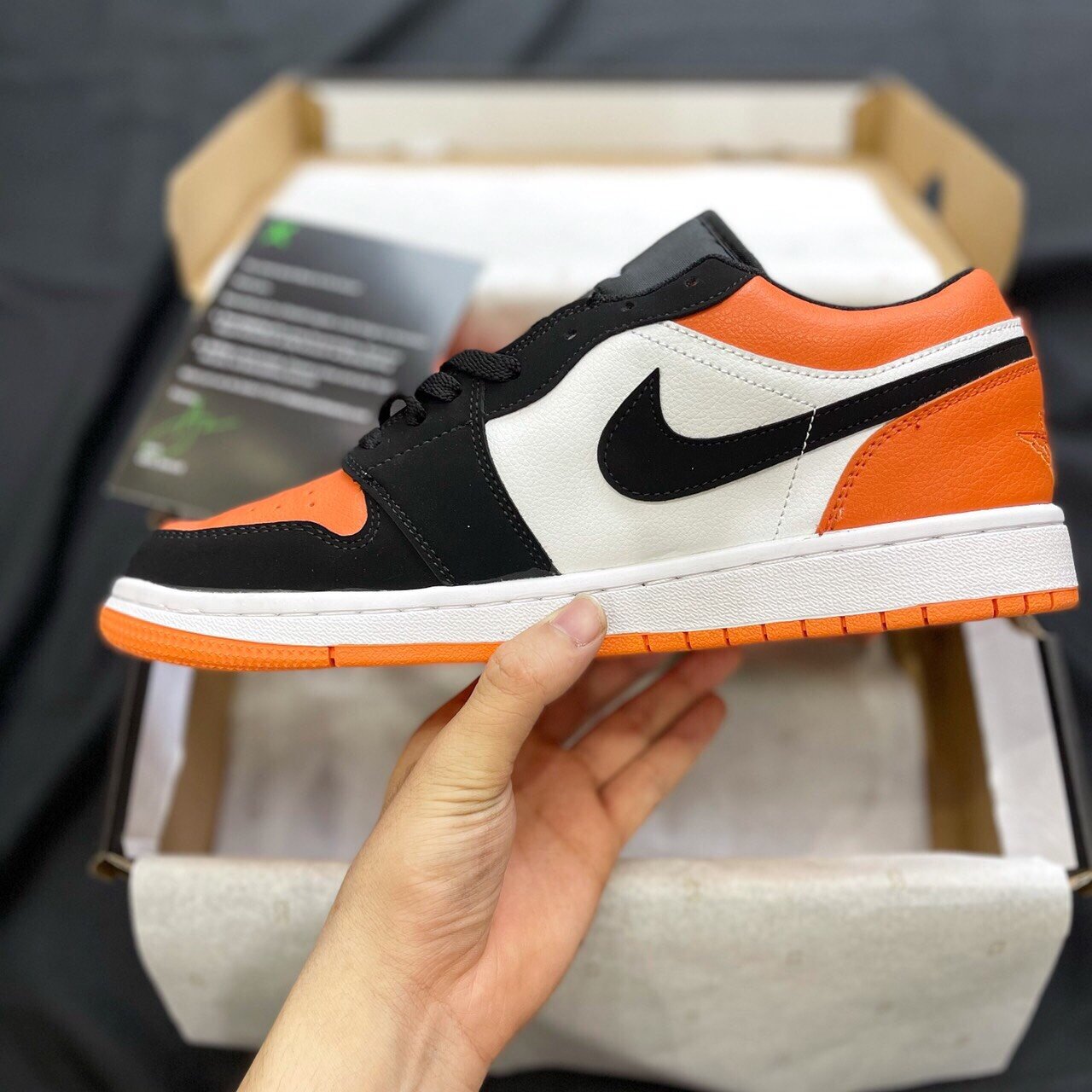 [Fullbox & Freeship] Giày Thể Thao Sneaker Jodan cổ thấp Cam đen - Nam Nữ