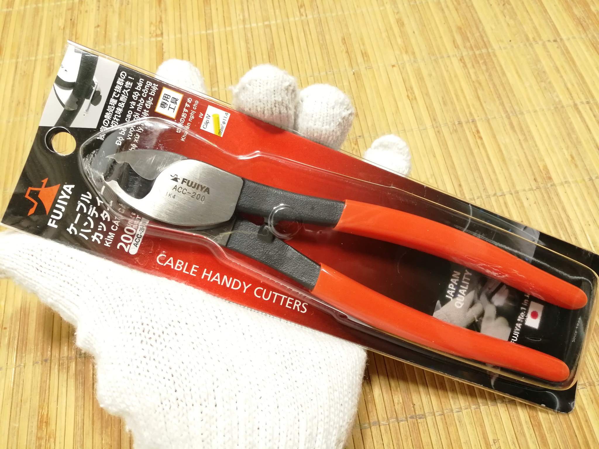 Kìm cắt cáp Fujiya ACC-150, ACC-200