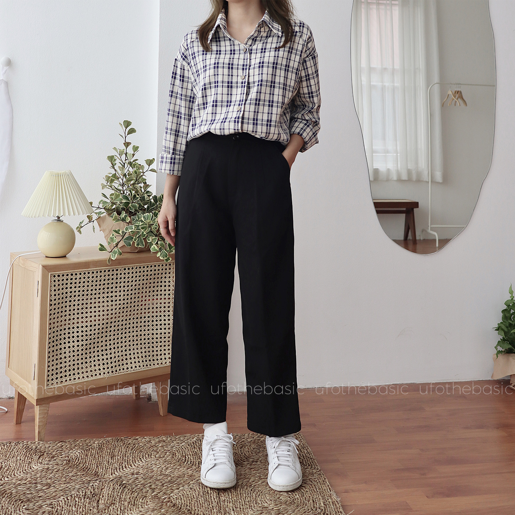 [Nhập LAZLOOK99 GIẢM 100K/500K] Quần ống rộng dáng suông lửng – Basic Trousers – ufo.thebasic