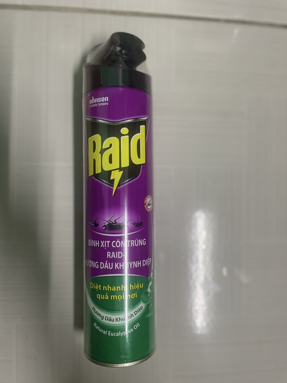 Raid xit muỗi Raid Hương Dầu Khuynh Diệp 600ml