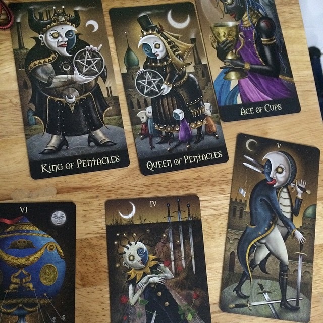 Bài Deviant Moon Tarot Borderless Edition