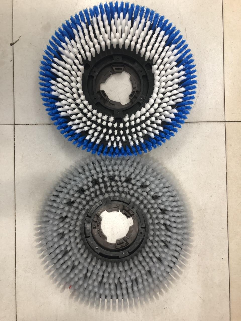 Bàn chải giặt thảm, chà sàn 17” cho máy chà đơn Hiclean, Camry, Supper clean,..