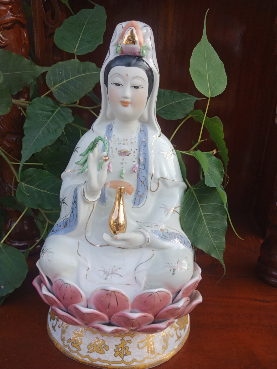 TƯỢNG  MẸ QUAN ÂM SỨ