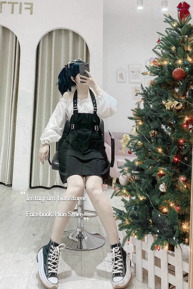 Đầm yếm bẹt vai tay dài