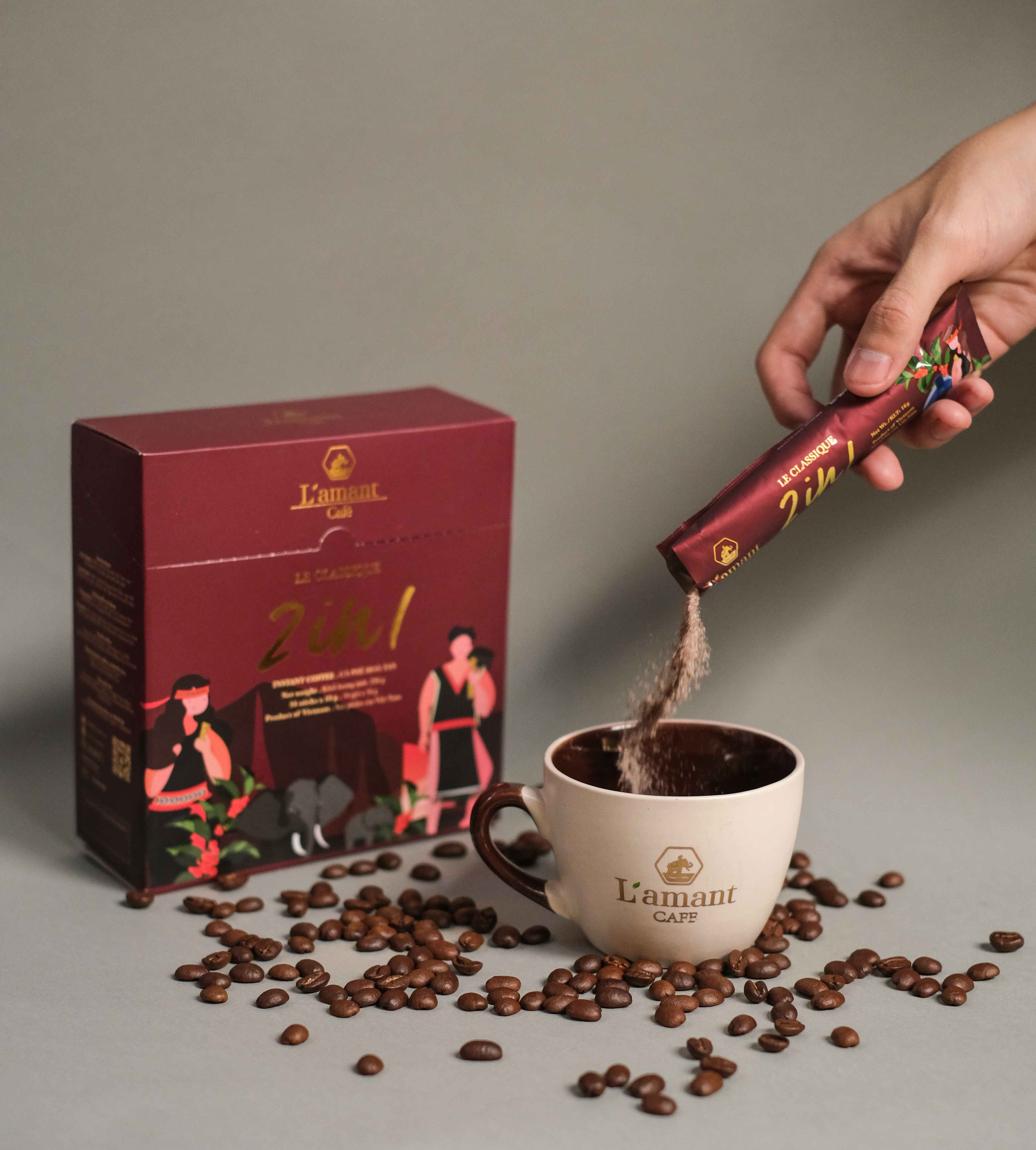 [MỪNG ĐẠI LỄ TẶNG QUÀ MÊ] Cà phê hòa tan đen đá Vietnamese Iced Black Coffee (Hộp 16 gói x 16gr)