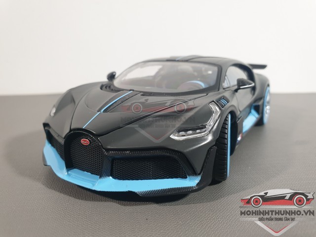 Xe mô hình Bugatti Divo, TL 1:24