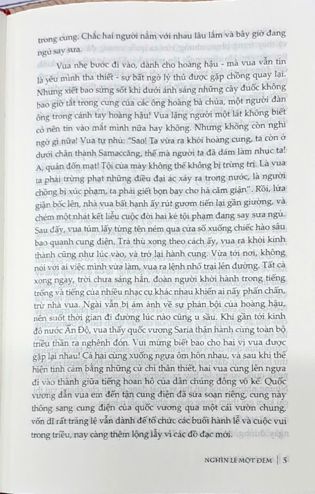Sách - Nghìn Lẻ Một Đêm (Bìa Cứng) - tái bản