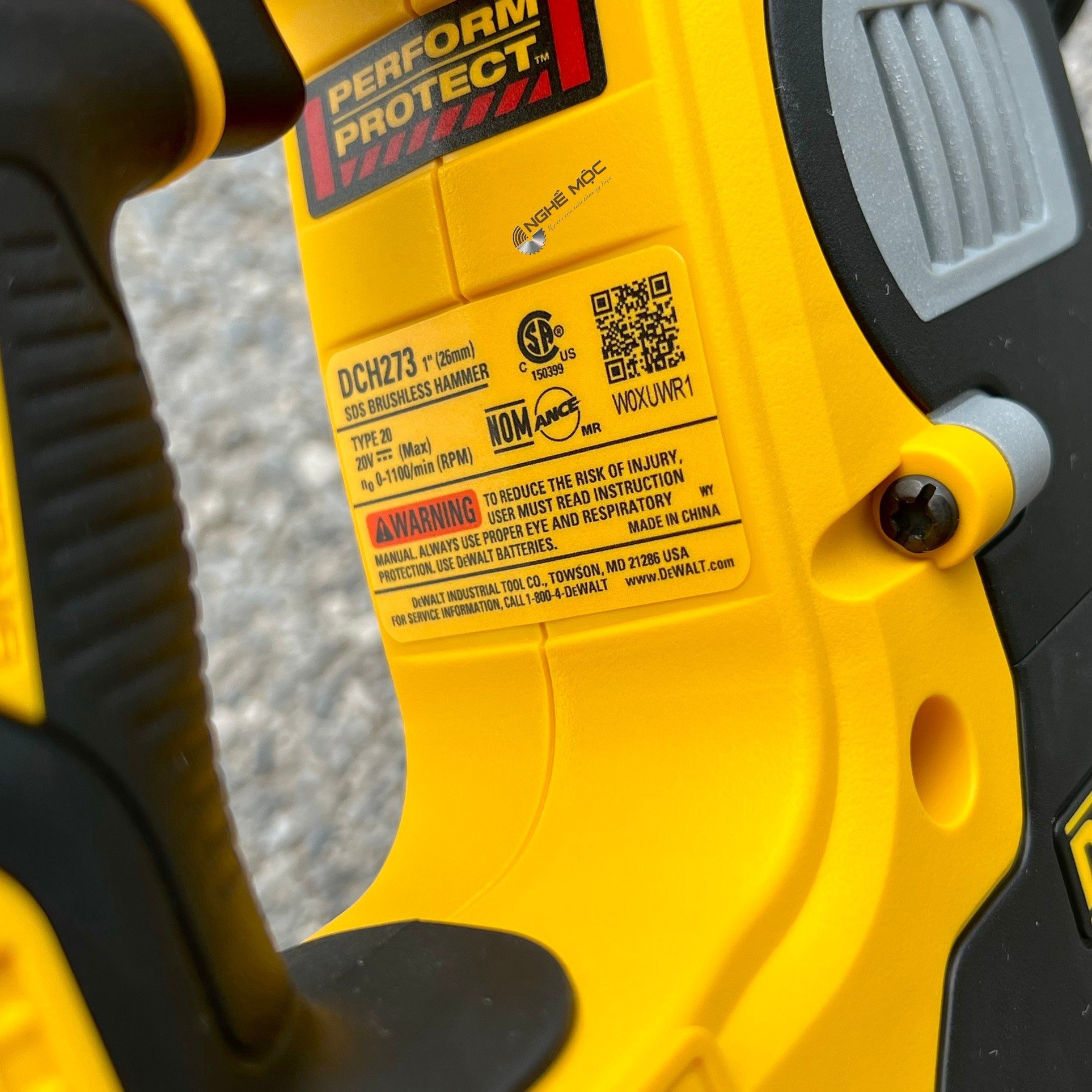 Máy khoan betong Dewalt DCH273
