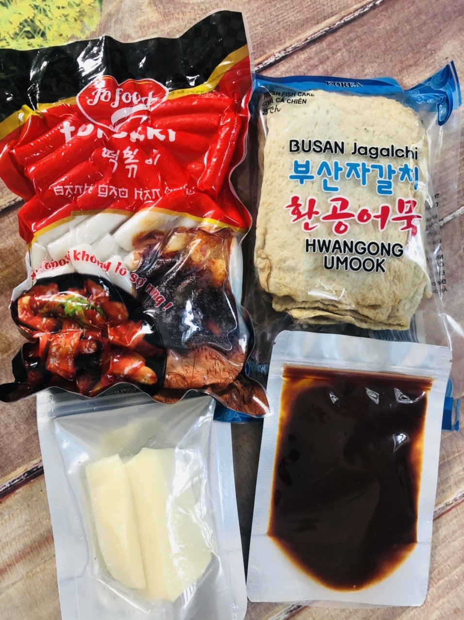 combo 500g bánh gạo+sốt+chả cá+phô mai mozarrela (bánh gạo xanh)