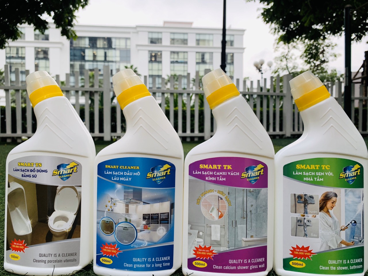 Smart TS- Nước tẩy rửa làm sạch đồ dùng bằng sứ như chậu rửa, bồn cầu... siêu nhanh, siêu sạch chai 500ml, Công ty đã ra mẫu mới chai dẹt.