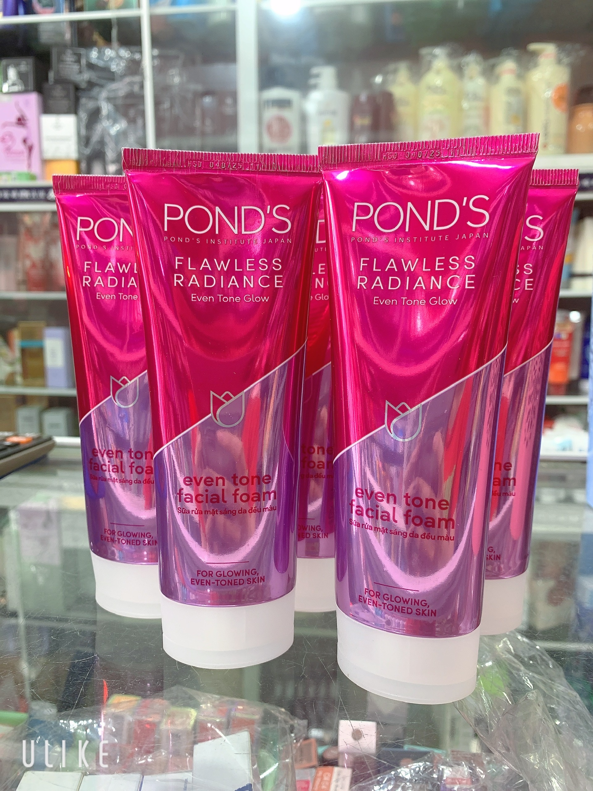 Sữa Rửa Mặt Sáng Da Ponds Flawless Radiance