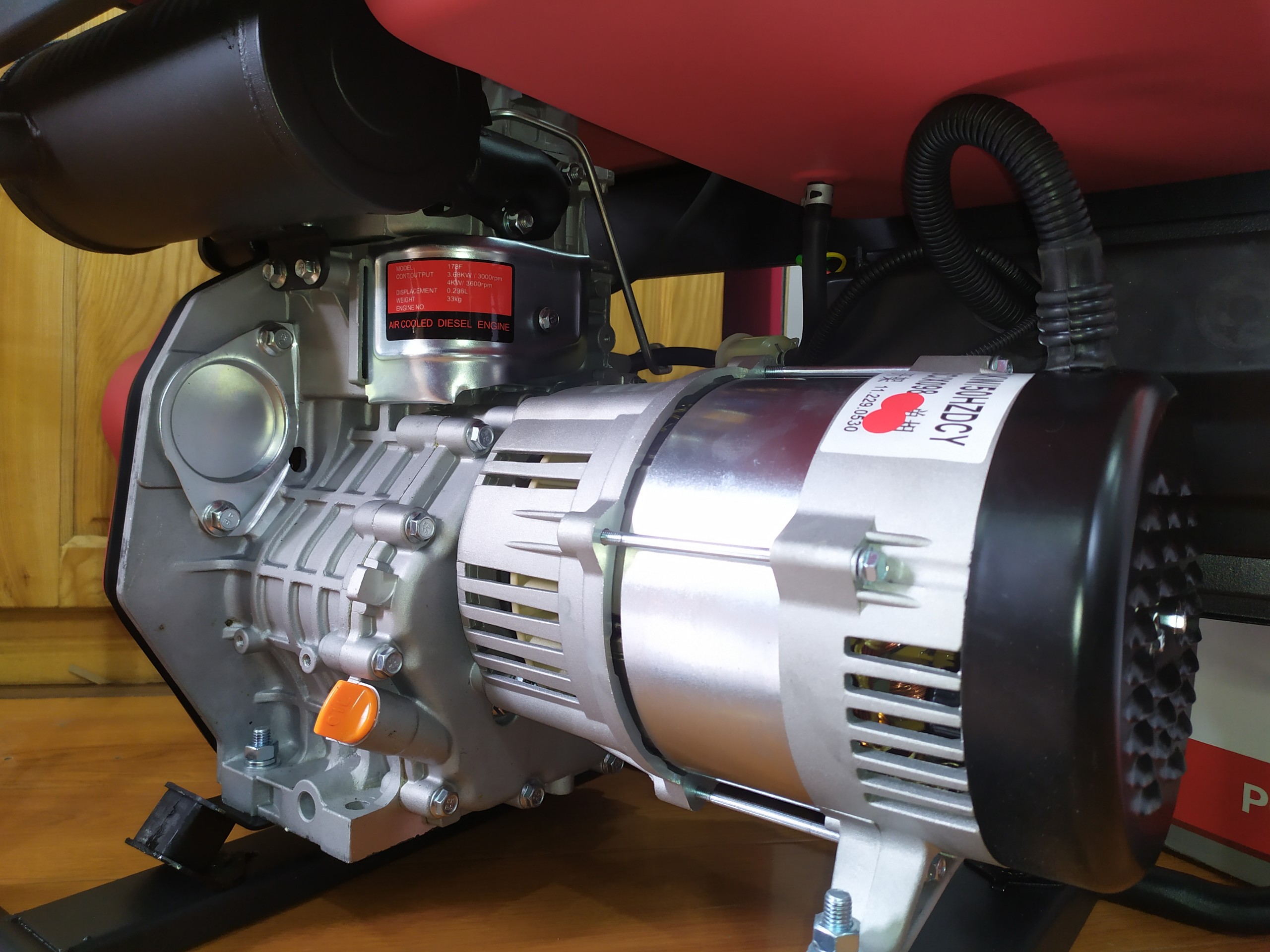 Máy Phát Điện Chạy Dầu 3kVA Koop KDF4000X