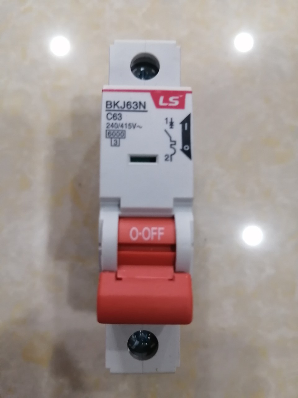 Cb tép ls chính hãng bkj63n 1p 63a 6ka, bảo vệ quá tải và ngắn mạch