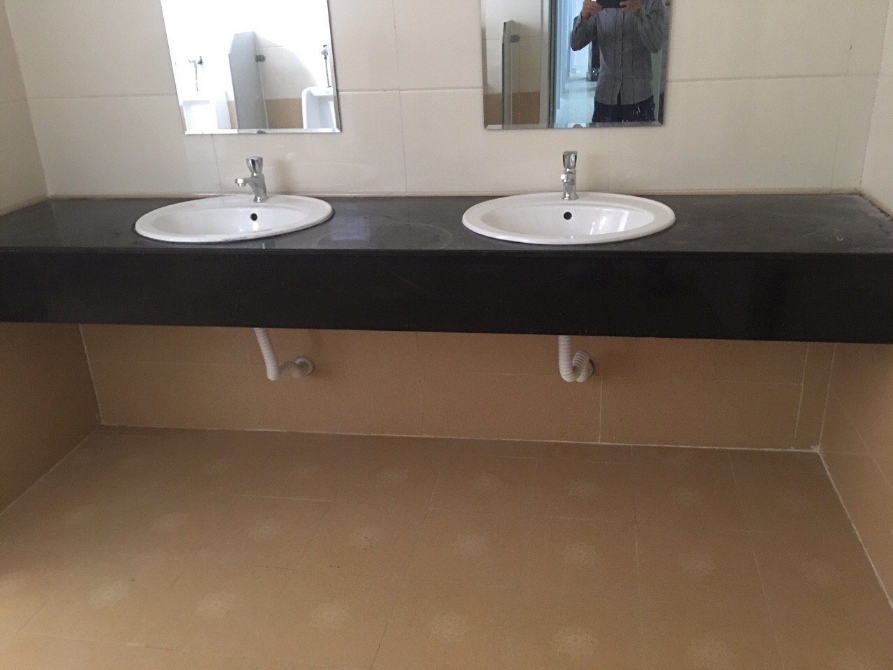 CHẬU RỬA MẶT, LAVABO BÁN ÂM 2 GRV -1801