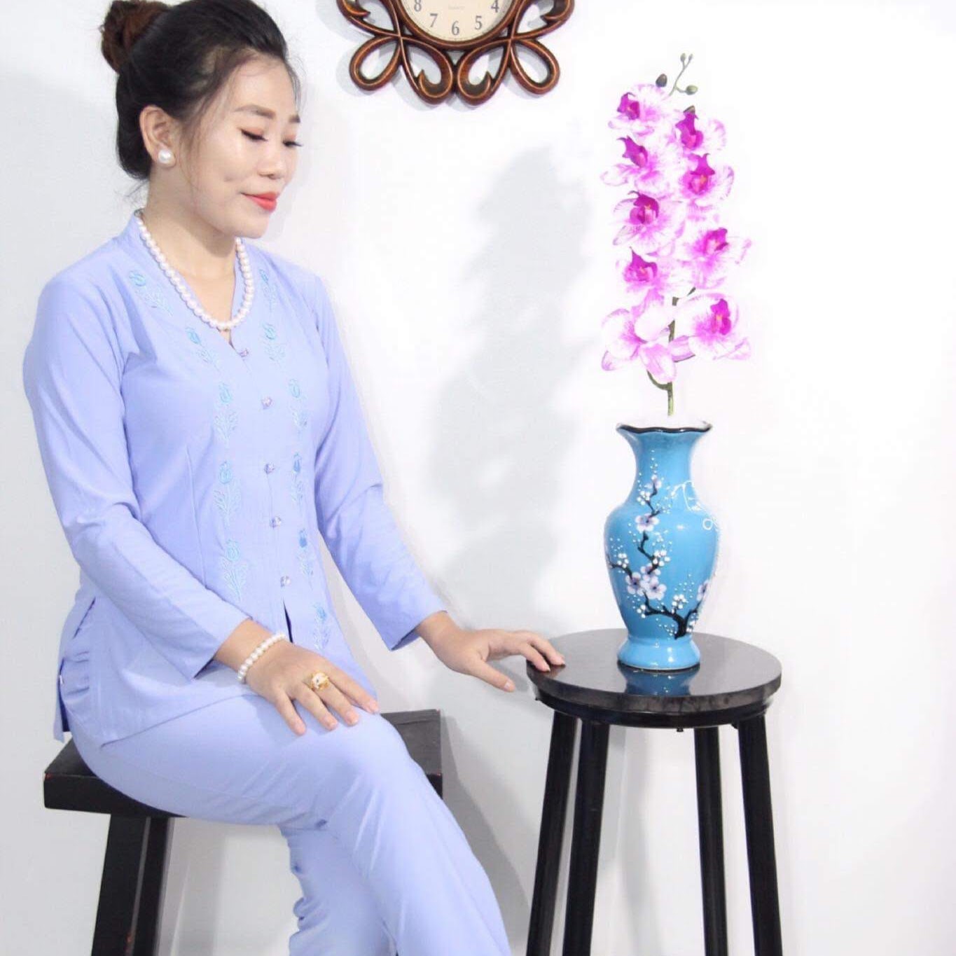 Đồ lam đi chùa, đồ phật tử nữ mẫu Thun Bà lai