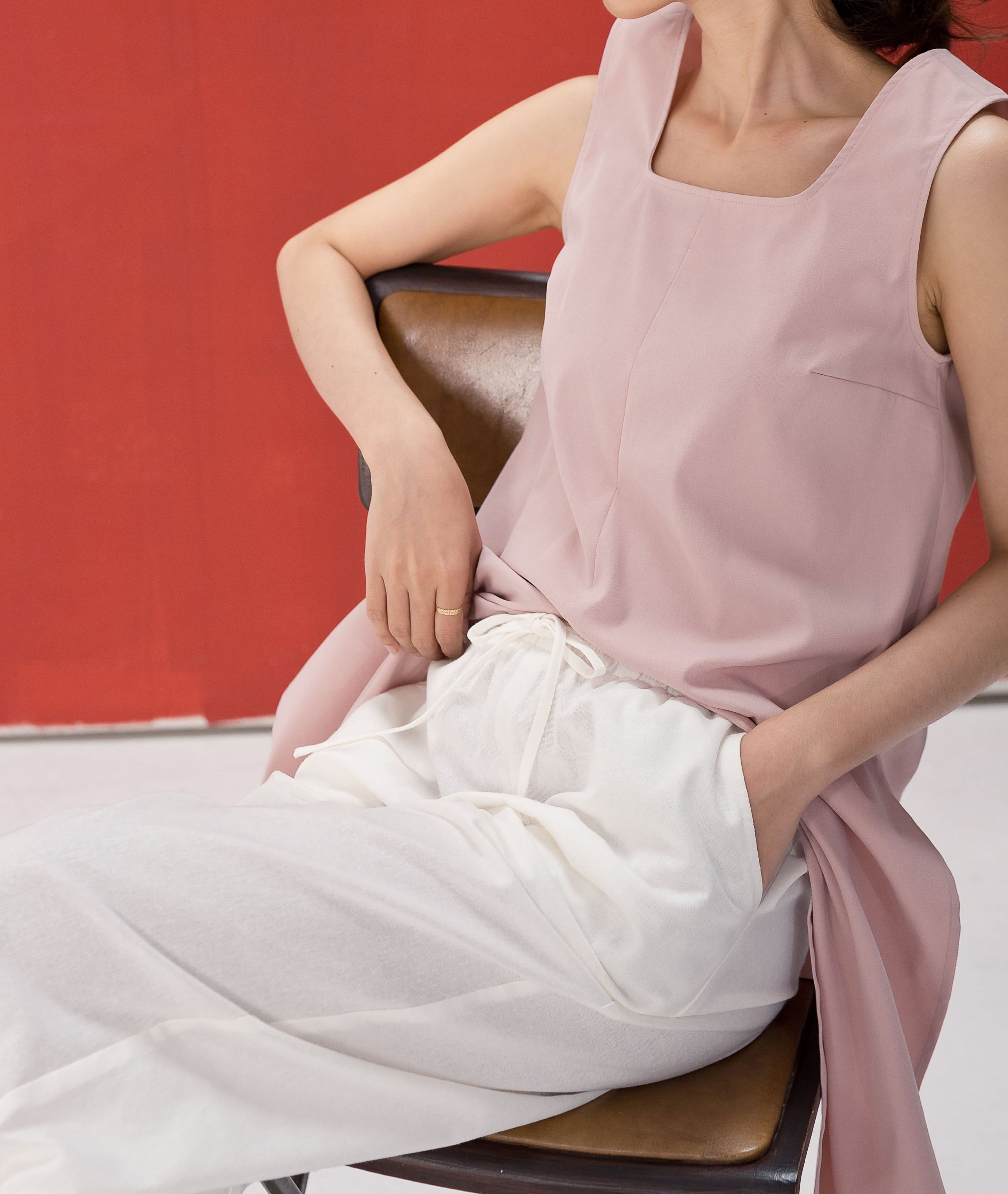 Chicka Chicka - Quần suông linen màu trắng lưng chun