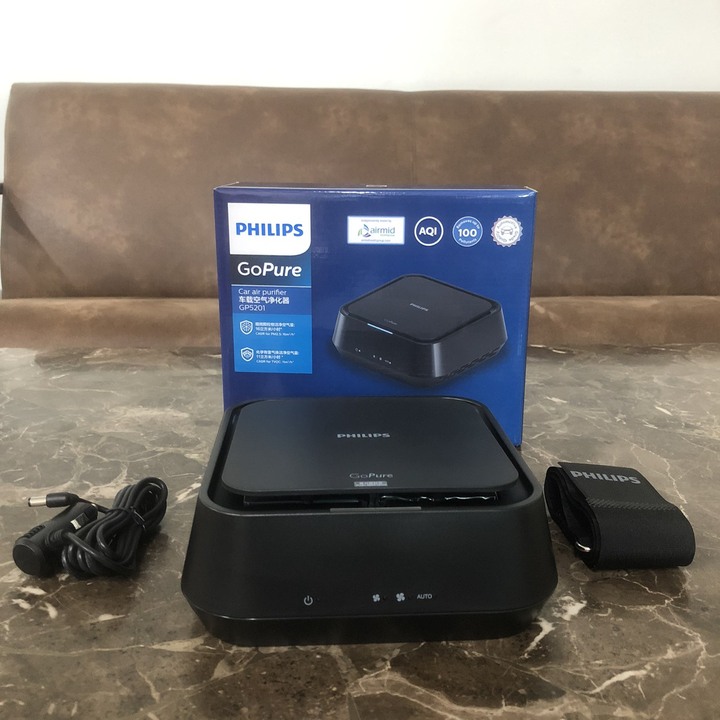 Máy khử mùi, lọc không khí trên xe ô tô thương hiệu nhập khẩu Philips GP5201 cảm biến chất lượng không khí 3 màu AQI, cảnh báo thay lõi lọc tự động (Bảo hành điện tử 12 tháng)