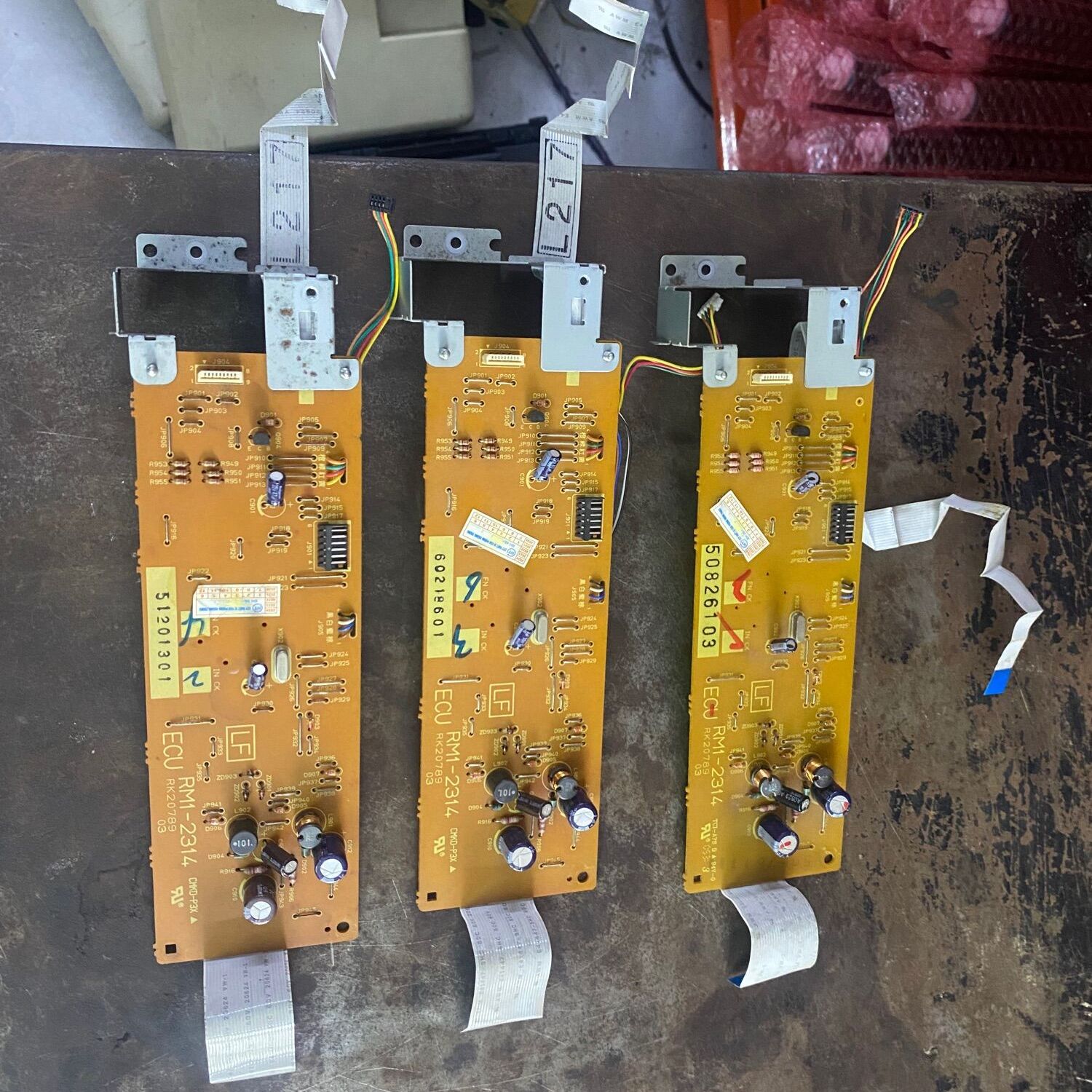 Main ECU Canon 2900 Zin tháo máy có thể gắn cho HP 1020, hàng zin đẹp, linh kiện vi mạch còn sáng, bản in của ecu này vẫn đẹp và nét